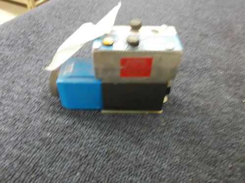 VICKERS HYDRAULIC DIRECTIONAL CONTROL PILOT VALVE DG4V-3-2B-M-FPBWL-B6-60 NEW