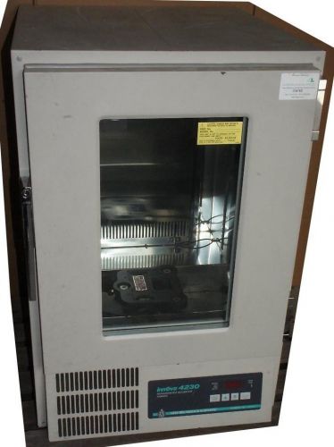 NEW BRUNSWICK INNOVA 4230 REFRIGERATED INCUBATOR SHAKER