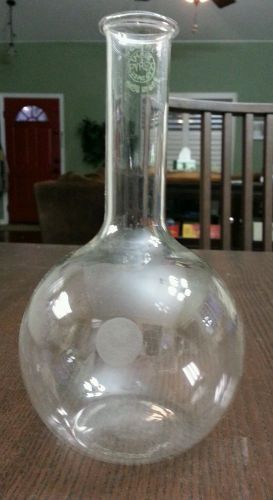 Flat bottom boiling flask