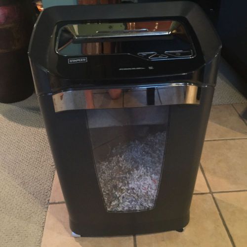 Staples Paper Shredder