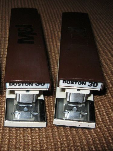 LOT (2) DESKTOP STAPLER (S) BOSTON 50 HEAVY DUTY 1960 RETRO STAPLERS 7a06