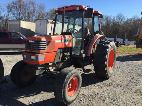 Kubota m9000 tractor 2wd cab bad engine for sale