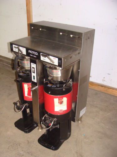 FETCO HD DUAL AIRPORT COFFEE BREWER WITH 2 HOLDER DISPENSERS