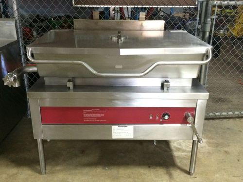 BLODGETT BRAISING PAN/TILT SKILLET - GAS