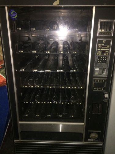 Rowe 4900 Snack Vending Machine
