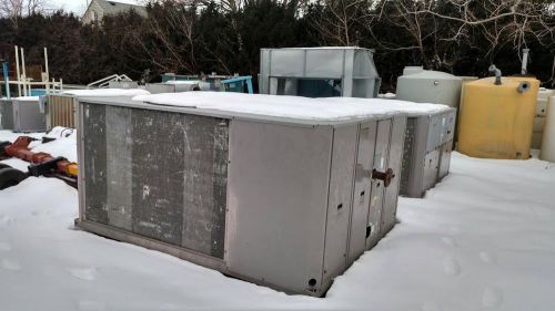 Carrier aquasnap air cooled chiller 34 ton - used for sale