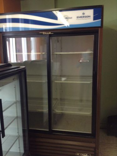 True 2 Door Glass Slider Cooler