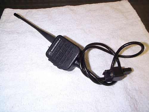 Motorola Sp-Mic (NMN6228B)  for HT1000 MT2000 MTS2000 30&#034; cord w/ UHF antenna