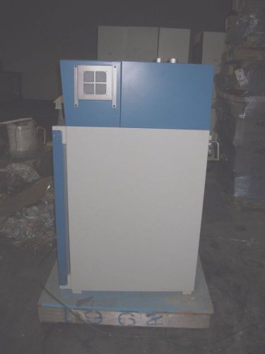 LUNAIRE CE-210 ENVIRONMENTAL OVEN