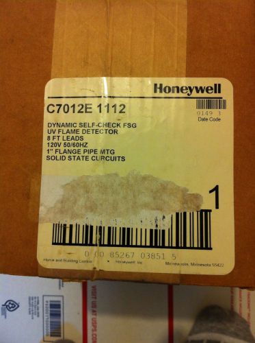 NEW IN BOX HONEYWELL C7012E1112 UV FLAME DETECTOR C7012E 1112