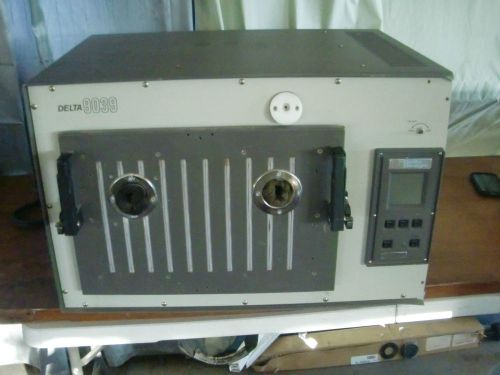 Delta Design Model 9039 Temperature Test Chamber