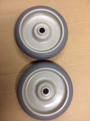 NSS 3392991 M-1 Pig Vacuum Wheels 2/ea New