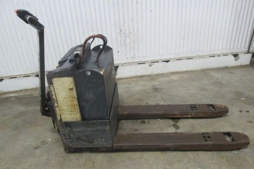Crown Electric 4,000-lbs Electric Pallet Jack - Used - AM15477