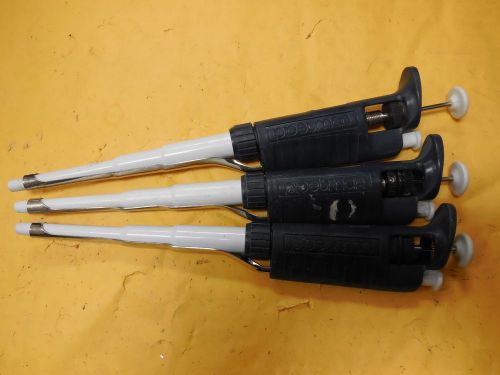 3X Gilson Pipetman P1000 Pipette