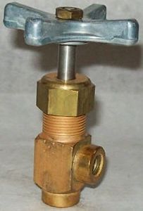 Deltrol 1/8&#034; 3000 PSI Brass Angle Needle Valve SM102B1