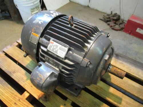 DAYTON 25HP SEVERE DUTY MOTOR#8221025 FR:284TS 460V 3560:RPM PH:3 USED