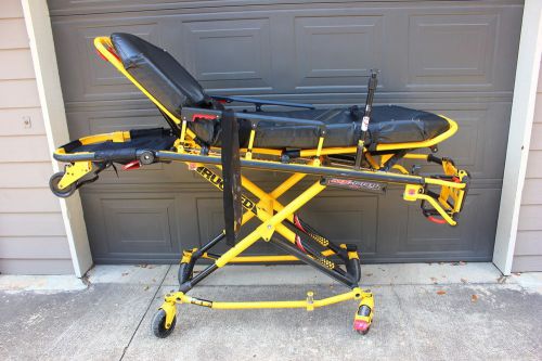 Stryker MX-Pro 650lb 6082 Ambulance Stretcher w/IV Pole Brake EMS Gurney Cot