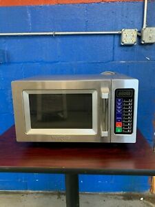 Waring WMO90 Stainless Steel Commercial Microwave with Push Button Controls