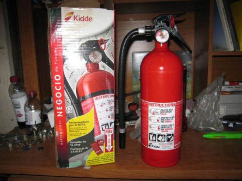 NEW Kidde FIRE EXTINGUISHER - Single Use - ABC - BUSINESS - 7-8 LBS - WALL HOOK