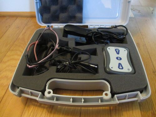 Q-OPTICS Loupes w/ radiant light system and case NICE