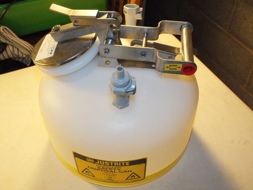 JUSTRITE 2 GALLON NON-METALLIC BODY SAFETY DISPOSAL CAN