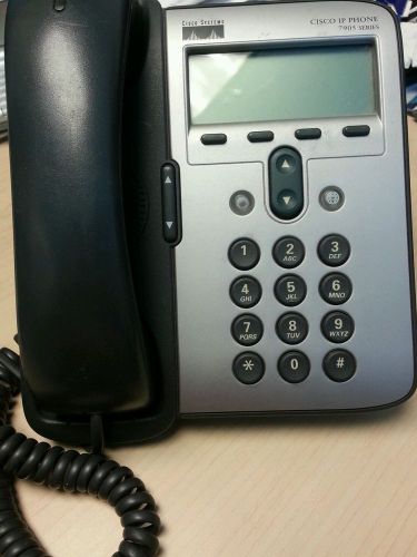 Cisco IP Phone 7905G 7905 VoIP phone with handset, foot stand, and Power Supply