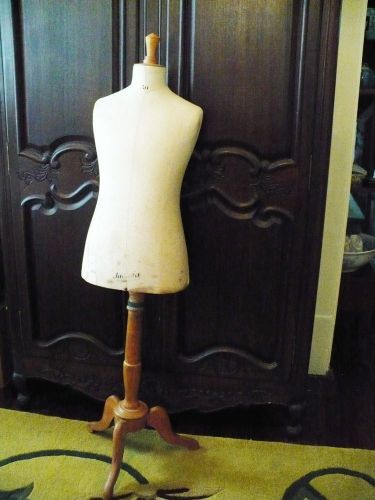 Vintage Mannequin Child&#039;s Dress Form Marked Jusenia? 30 Wood Stand Thumb Screw