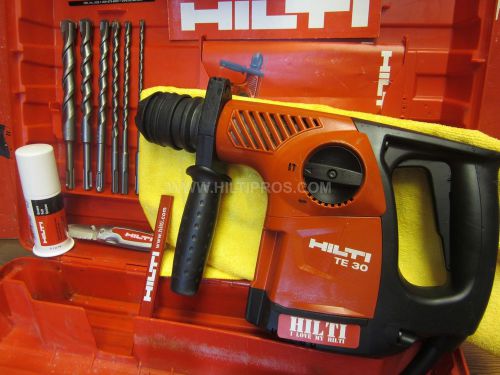 HILTI TE 30 ,PREOWNED, MINT COND.,FREE BITS,T-SHIRT,HAT,KNIFE, L@@K, FAST SHIP