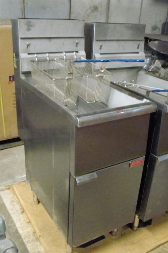 Bingo 40 # deep frier 1217108 nat gas 110,000 btu/hr gf-40 for sale