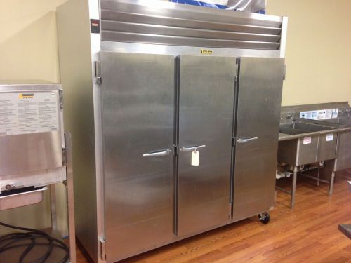 Traulsen G31310 3 Door Reach-In Freezer