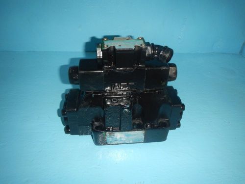 Vickers DG5S8-1C-TRB5-30 D08 Hydraulic Directional Valve 120VAC