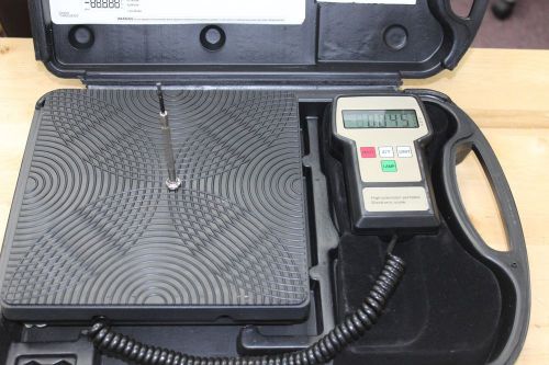 Portable digital refrigerant/recovery scale 5pwf8 with black case for sale