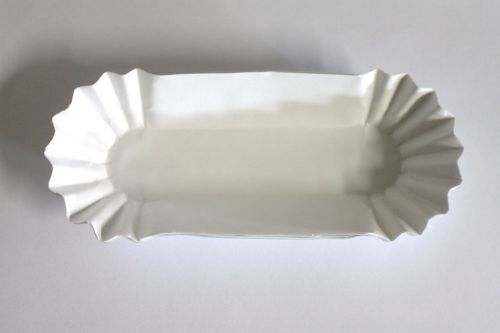 Heavy Weight 50 White Paper Fluted Hot Dog Tray Picnics Pool Party
