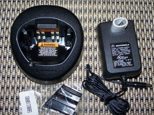 Motorola NTN1667A NTN8831 Charger ,HT1000,MTS2000,XTS5000,3500,3000,2500,1500