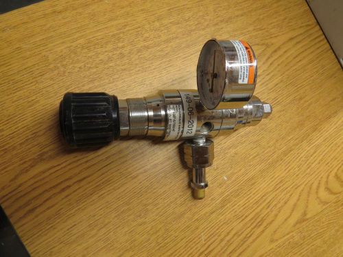 Victor 3000 PSIG Compressed Gas Regulator HPT500/15/350/4F   located in bin s15