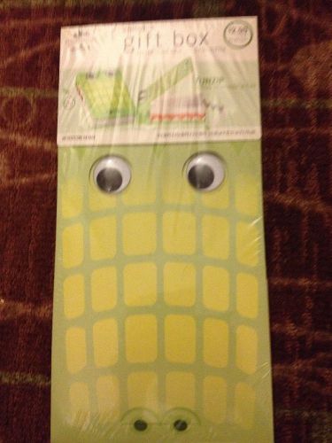 Hallmark Fun Zip Crocodile Gift Box 6 1/4&#034; X 8 3/4&#034; X 2 1/4&#034;