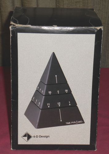 4-D Design 6&#034; Time Pyramid Moving Sculpture Timepiece Clock 1988 Black &amp; Gold