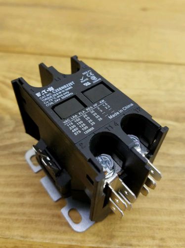 NEW Eaton C25BNB225T Definite Purpose Contactor