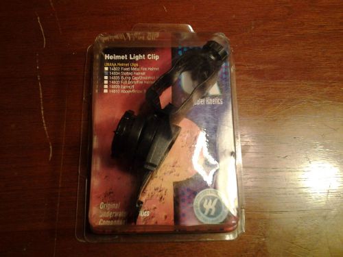 Uk underwater kinetics 14804 slotted helmet light clip new uk4AA helmet clip new