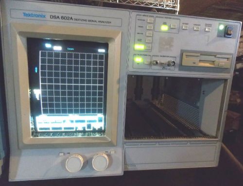 Tektronix DSA 602A Touch Screen Digitizing Signal Analyzer Mainframe Opt.4C.