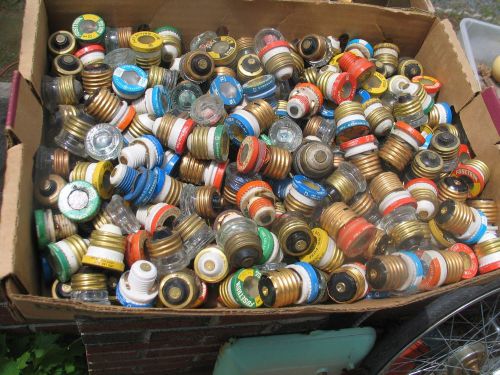 Lot of 250  Screw Base Fuses ,lot fuses,lot screw base fuses.fuse