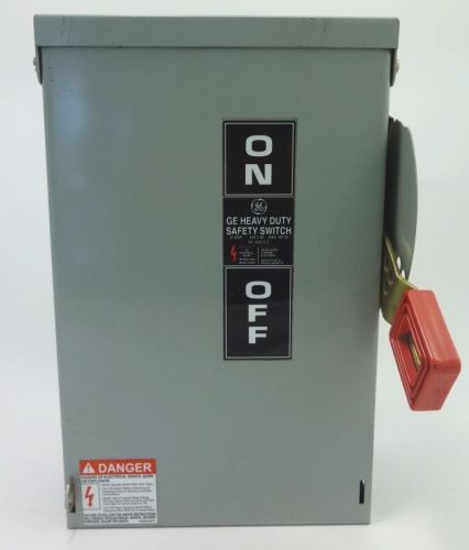 NWOB GE TH3361R Heavy Duty Safety Switch 30 Amp 3 Pole 600 VAC Fusible Outdoor