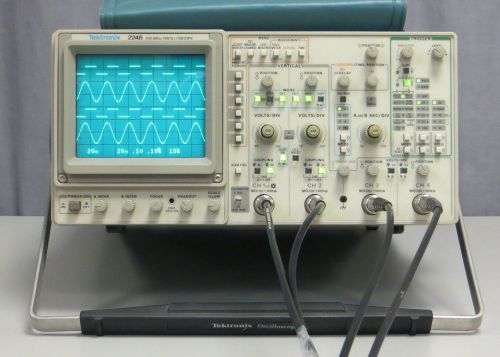 Tektronix 2246 100 MHz 4-Ch Oscilloscope - (2) New Probes, Cover, Manual