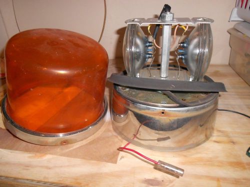 Vintage 12 Volt Beacon light Do-Ray Lamp Company