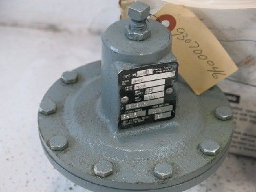 FISHER CONTROLS 95L-31 PRESSURE REDUCING REGULATORS, 1/4&#034; NPT (NEW NO BOX)