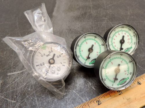 LOT OF NUMATICS SMC PNEUMATIC PRESSURE GAUGE 0-160 PSI 0-60 PSI 0-1 MPA 1/8&#034; NPT