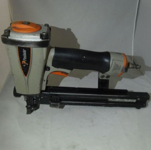 Paslode S150-W16R 16 Gauge Roofing Stapler