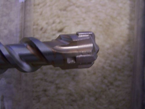 hitachi rotary hammer drill bit 21 inch 1/2 diameters with 4 cutter in case