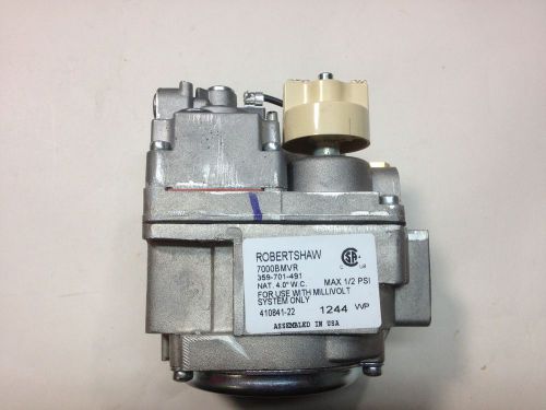 Robertshaw 7000bmvr nat gas valve. 4.0wc.1/2 psi use with millivolt system for sale