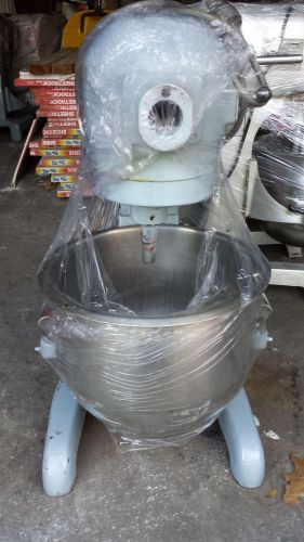 Hobart 20 Quart Commercial Mixers  A200